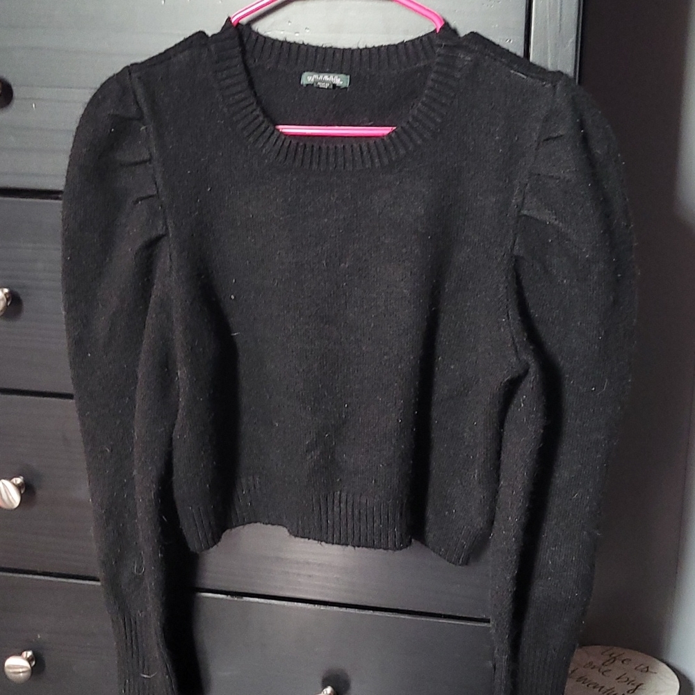 Black crop top sweater - Picture 2 of 4